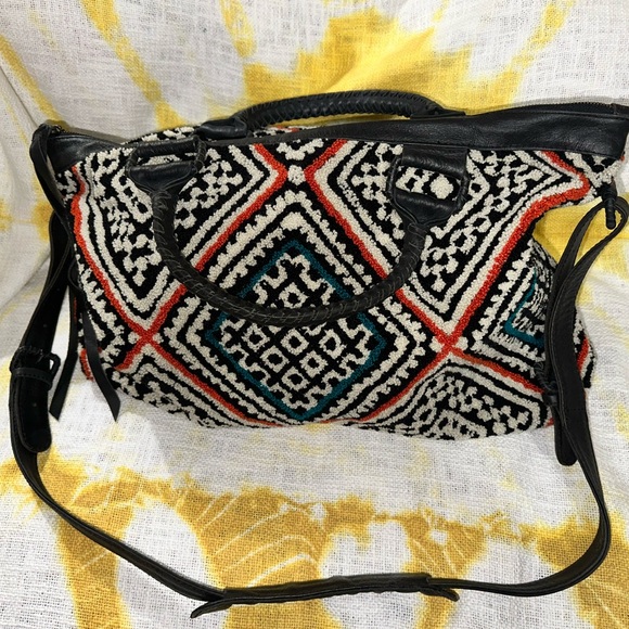 Cleobella Weekender Bag- Excellent Quality, Genuine Leather, Tribal Print - Picture 8 of 16